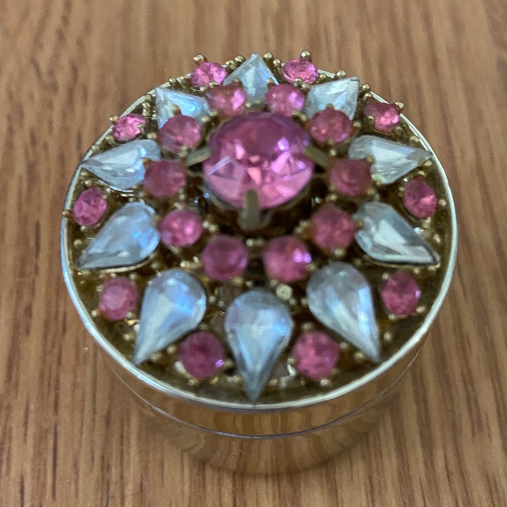 ❤️ Victorias Secret Rhinestone Case - Picture 2 of 7
